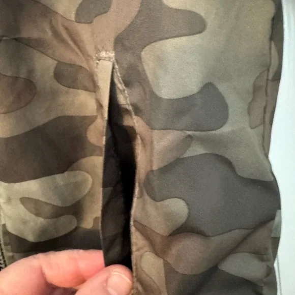 Carter's Kids Camo Jacket - Green and Brown. Adorable! Lined. Like New.Sz 6 - Picture 7 of 11